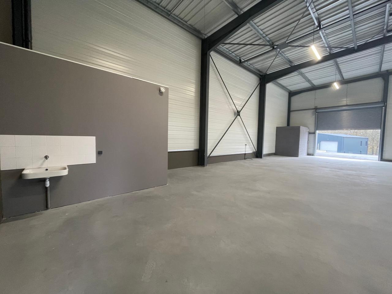Local d'activité Tresses 450m² Location local d'activité Tresses Gironde OLACT2529246 2